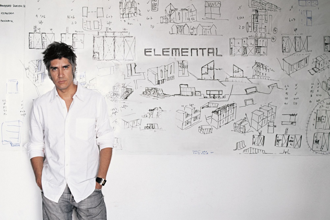 Alejandro Aravena photo by Cristobal Palma Alejandro Aravena z Nagrodą Pritzkera 2016
