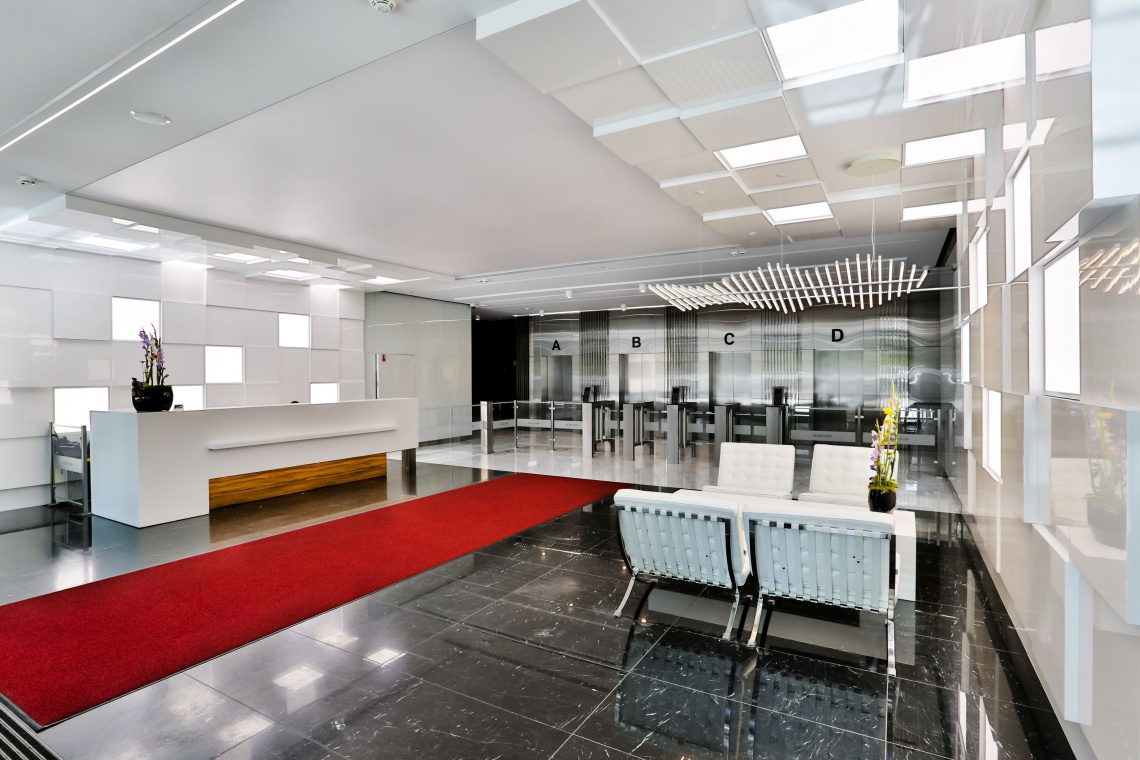 Lobby w Olivia Four Nowoczesne biuro Atos w Olivia Four
