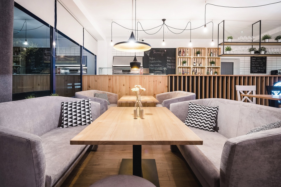 Grande Pizza według projektu Kres Architekci, fot. Patryk Czornij Pierwsza prawdziwie włoska restauracja w Tomaszowie Lubelskim