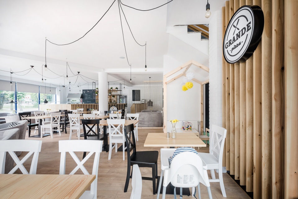 Grande Pizza według projektu Kres Architekci, fot. Patryk Czornij Pierwsza prawdziwie włoska restauracja w Tomaszowie Lubelskim
