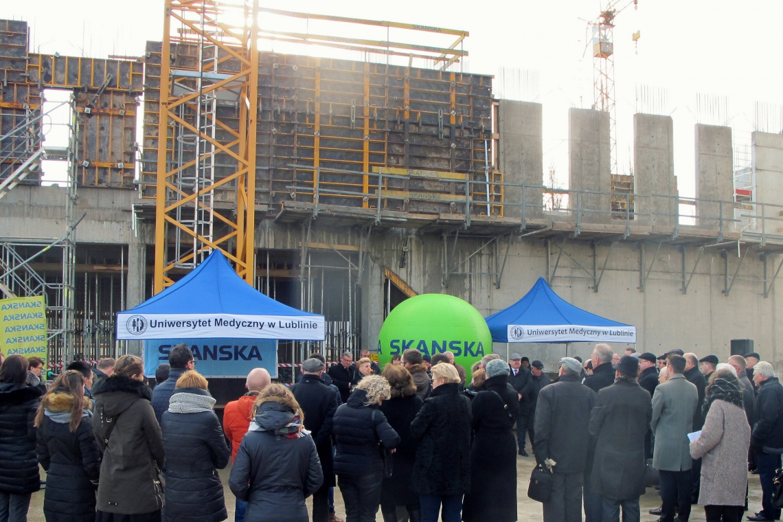 Kamień węgielny na budowie Centrum Symulacji Medycznej w Lublinie, fot. Skanska Kamień węgielny na budowie Centrum Symulacji Medycznej