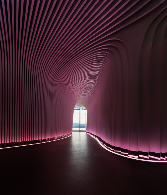V+ Lounge, fot. Studio Waffles, LYCS Architecture Bar V+Lounge inspirowany falami i podwodnym światem