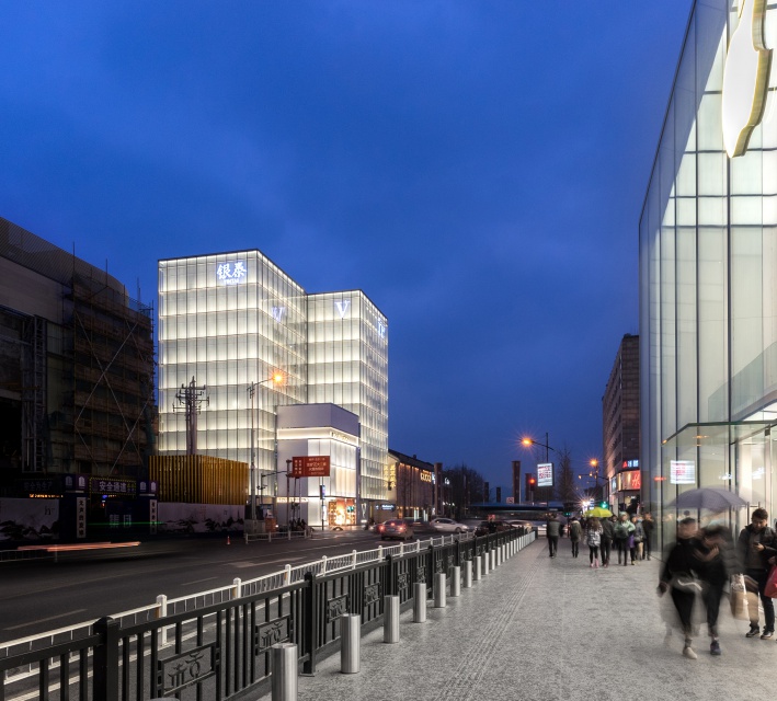 V+ Lounge, fot. Studio Waffles, LYCS Architecture Bar V+Lounge inspirowany falami i podwodnym światem