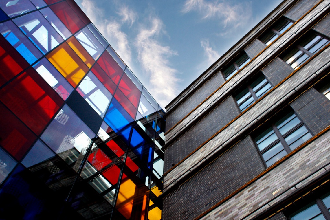 DH Renoma we Wrocławiu zainspirowana malarstwem Mondrian'a Po ponad stu latach Piet Mondrian nadal inspiruje