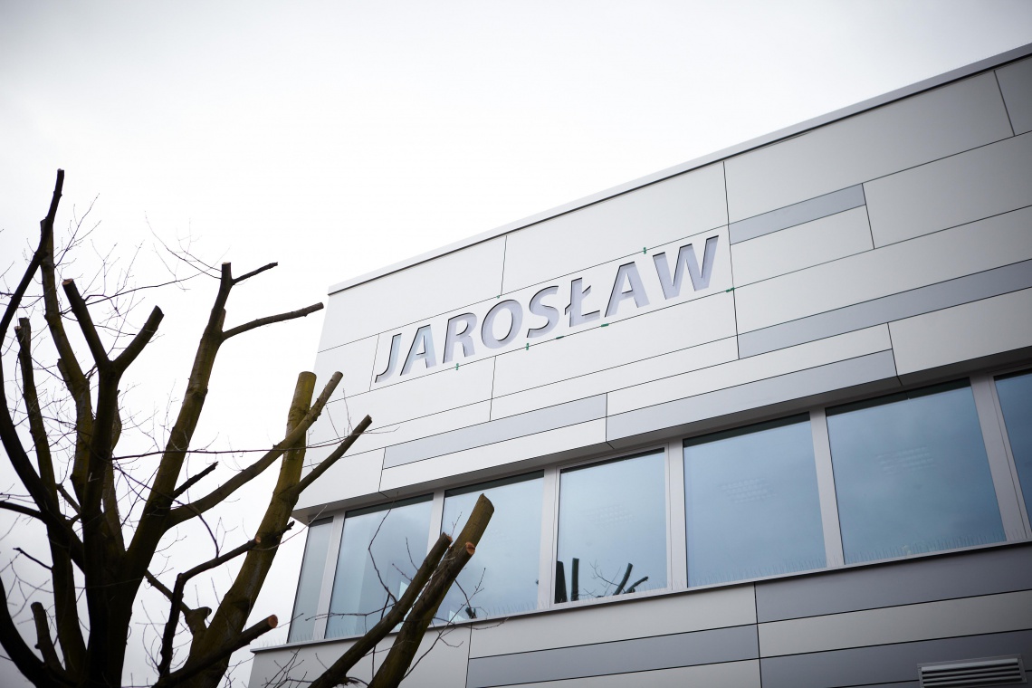 Dworzec w Jarosławiu otwarty dla podróżnych, fot. PKP S.A. Nowoczesny, przyjazny i z nową elewacją - taki jest dworzec w Jarosławiu