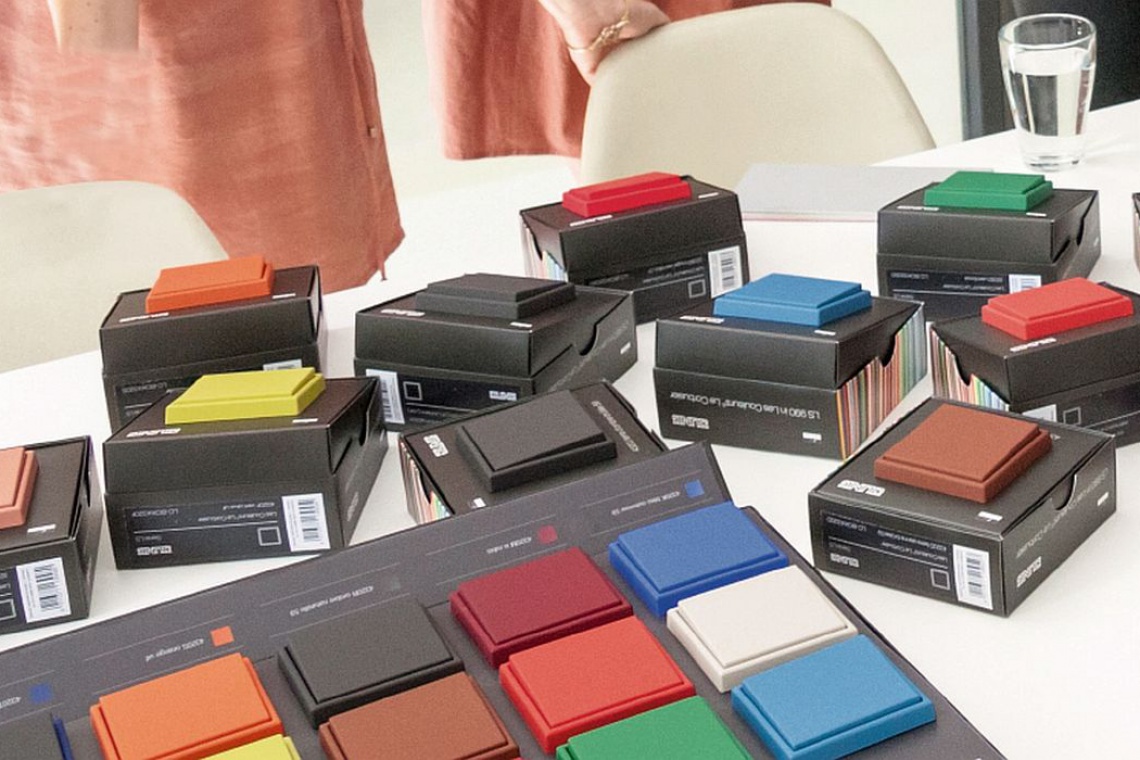 Włączniki światła Jung, Les Couleurs Le Corbusier, fot. materiały prasowe Paleta barw Le Corbusiera inspiruje do zaprojektowania... włączników światła