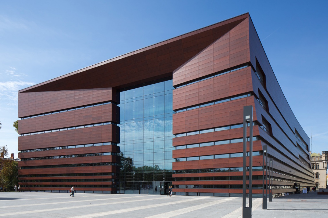 Narodowe Forum Muzyki we Wrocławiu fot. Kuryłowicz & Associates Najnowsza i najpiękniejsza architektura we Wrocławiu to...