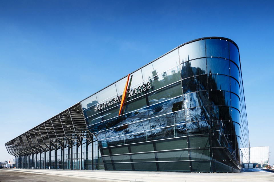 Hala 3A fot. Heiko Stahl / materiały prasowie Zaha Hadid Architects Zjawiskowa hala wystawowa spod kreski Zahy Hadid