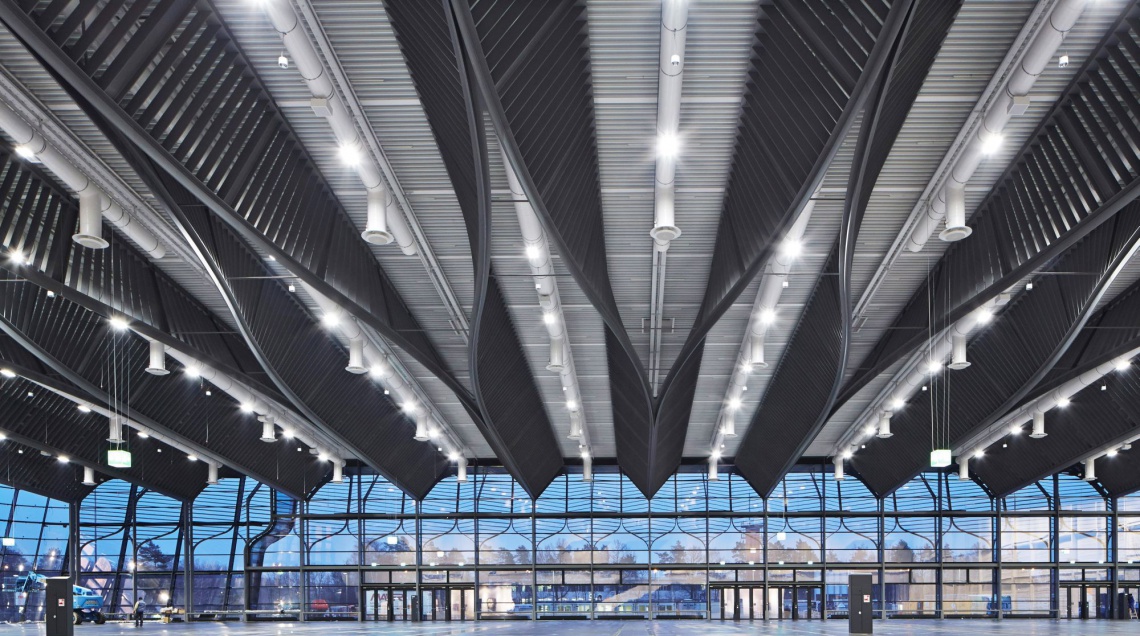 Hala 3A fot. Heiko Stahl / materiały prasowie Zaha Hadid Architects Zjawiskowa hala wystawowa spod kreski Zahy Hadid