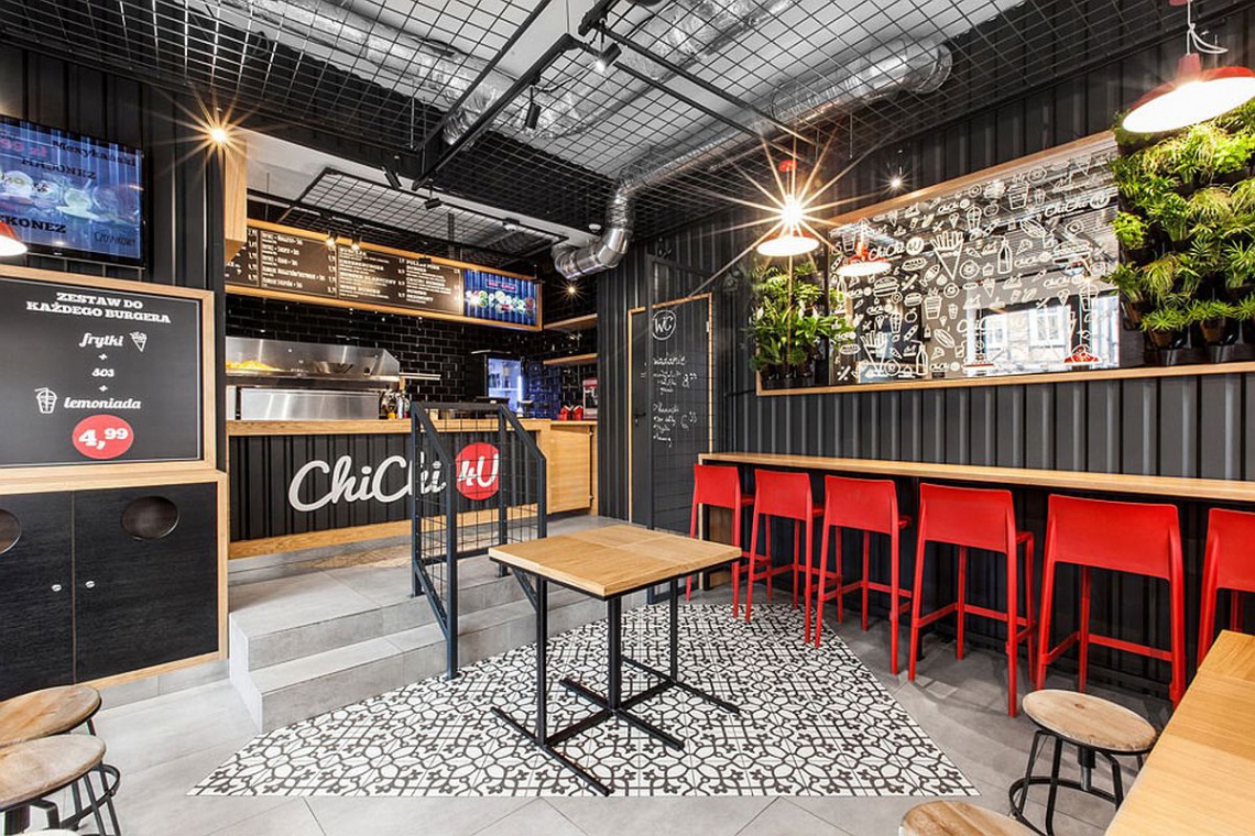 ChiChi 4U Bar, projekt: Mode:lina Architekci, fot. Marcin Ratajczak Industrialny ChiChi 4U - ciekawy lokal na kulinarnej mapie Poznania