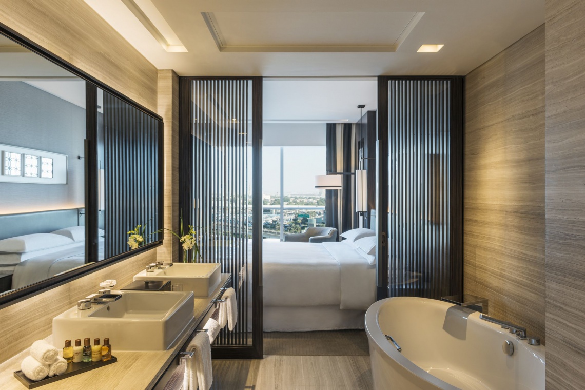 Copyright: Starwood Hotels / materiały prasowe Dornbracht Arabskie noce w Sheraton Grand Hotel w Dubaju
