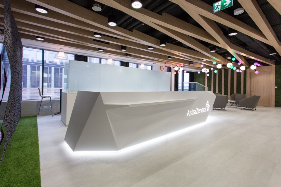 Fot. udostępnione dzięki uprzejmości Massive Design Astra Zeneca Pharma Poland - komfort i funkcjonalność w open space