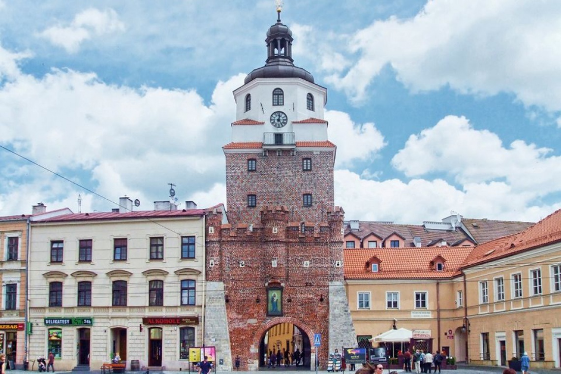 Brama Krakowska, fot. Nizio Design International Nizio Design International znów rewitalizuje. Tym razem Zamek Królewski i Bramę Krakowską