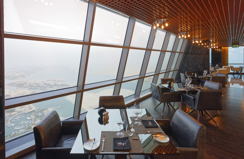 Kompleks Etihad Towers fot. Schüco Etihad Towers niczym awangardowe dzieło sztuki