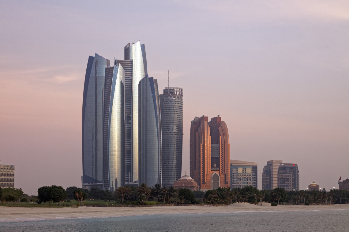 Kompleks Etihad Towers fot. Schüco Etihad Towers niczym awangardowe dzieło sztuki