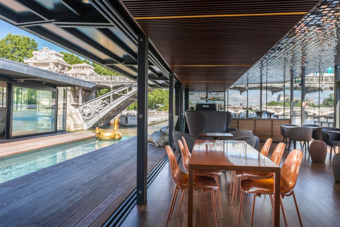 Fot. Off Paris Seine Oto hotel pływający po Sekwanie