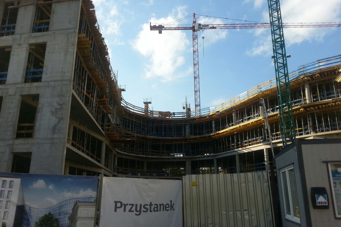 Przystanek mBank, fot. PTWP Przystanek mBank w Łodzi rośnie w oczach. To projekt AHR Architects