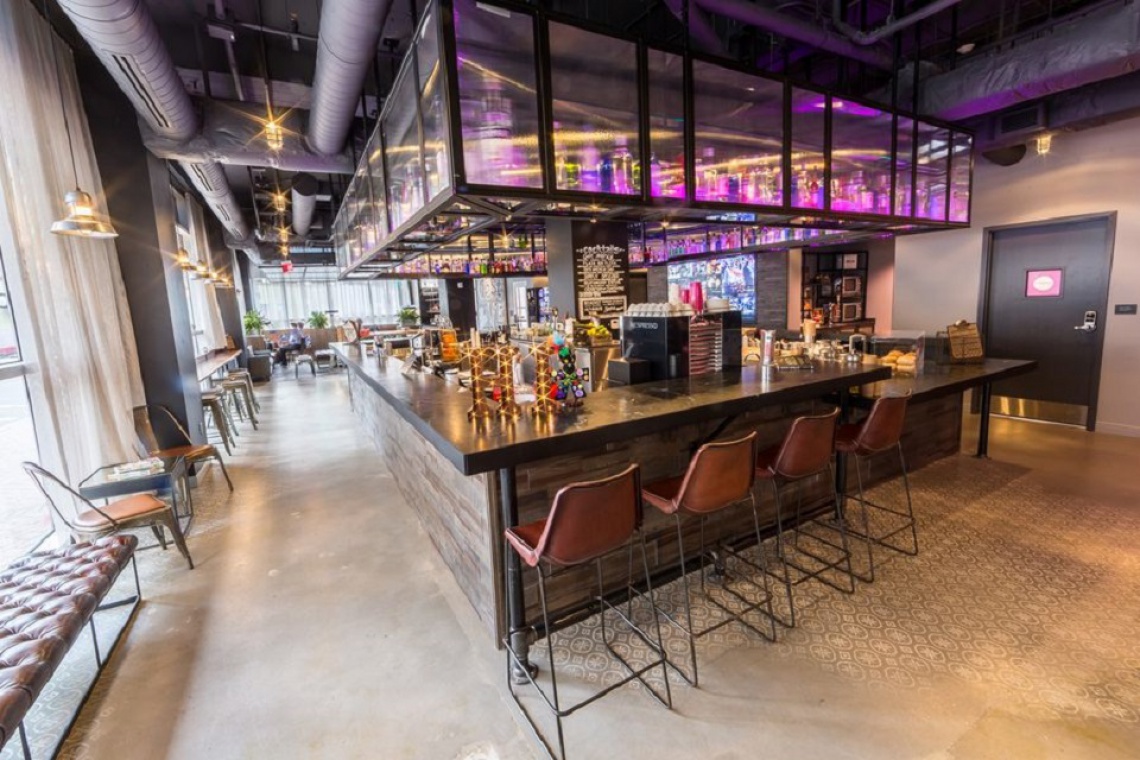 Hotel Moxy Design i innowacyjność, czyli hotel naszych czasów