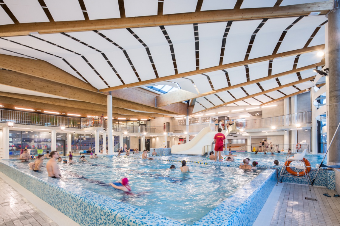 Aqua Park Lublin. / fot. Rockfon Akustyka hal sportowych - jak ją prawidłowo zaprojektować?