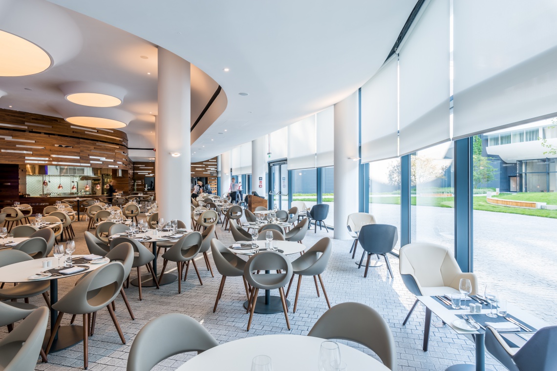 DoubleTree by Hilton Wroclaw - OVO Bar&Restaurant, fot. materiały prasowe OVO Bar&Restaurant w DoubleTree by Hilton zachwyca designem