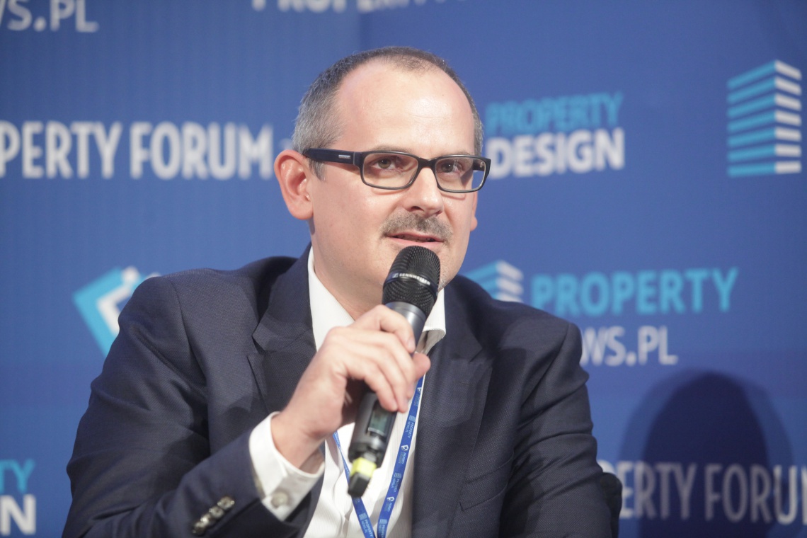 Karol Klin, dyrektor regionalny, Dział Projektów Biurowych i Hoteli, Echo Investment podczas konferencji Property Forum fot. PTWP Budynek biurowy to już za mało. Dziś tworzymy miejsca