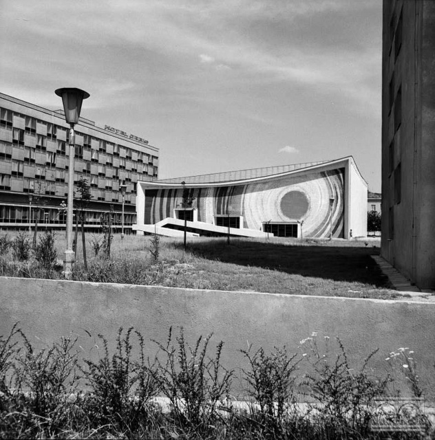Hotel Cracovia, kino Kijów - Henryk Hermanowicz / Muzeum Historyczne Miasta Krakowa Kino Kijów i hotel Cracovia - prestiżowe inwestycje Krakowa lat 60. XX wieku