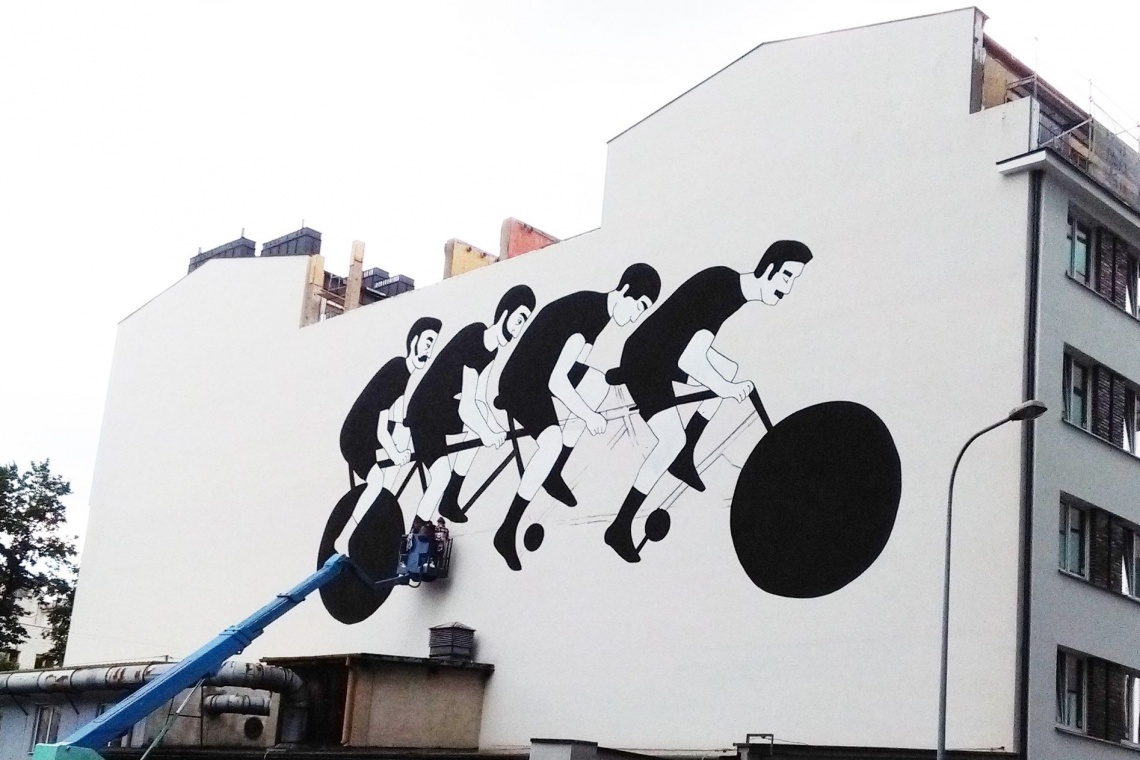 Mural jeszcze w trakcie prac fot. materiały prasowe Alicja Biała: Murale wynoszą sztukę z galerii na ulice