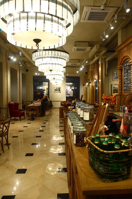 Green Caffè Nero fot. materiały prasowe Oto flagowa kawiarnia Green Caffè Nero w Warszawie