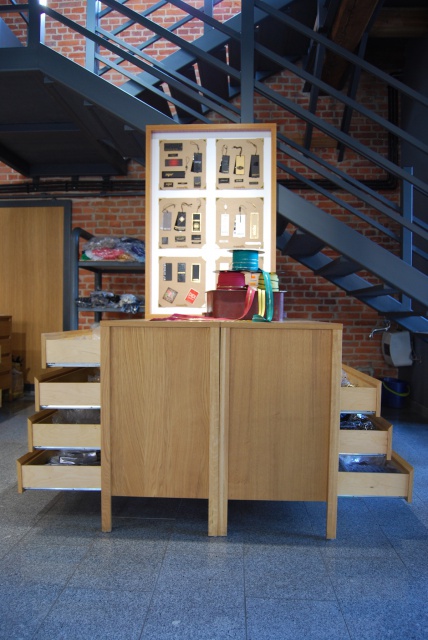 fot. NOKO Design Wydobyć to, co najlepsze. Oto loftowe wnętrze showroomu fabryki od NOKO Design