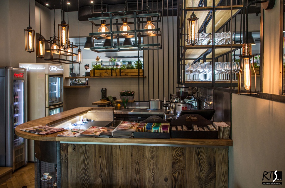Widok z sali 3 na salę 2. / Proj. i fot. RT-studio. Źródło: Archiconnect.pl Ach, piękny Neapolu! Tak powstawało wnętrze włoskiej restauracji w Warszawie