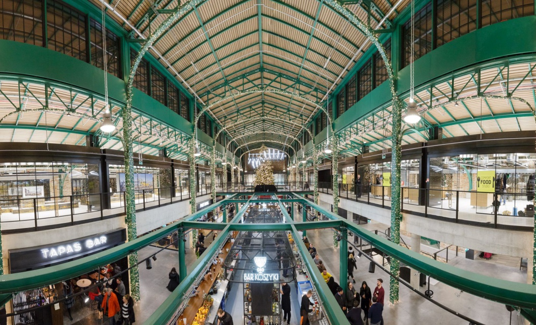 fot. materiały prasowe Philips Lighting Oświetlenie w stylu retro. Zobacz Halę Koszyki w nowym świetle