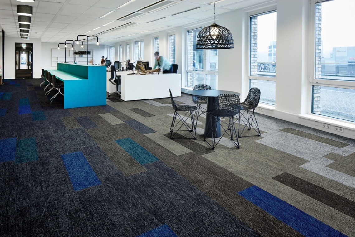 Wykładzina Flotex Planks, fot. materiały prasowe Forbo Co zamiast tradycyjnych płytek dywanowych? Jest ciekawa propozycja