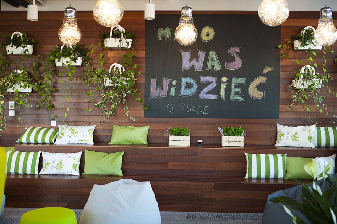 fot. Sage Pianino w biurze i zebranie na rowerach - zobacz nowe biuro Sage