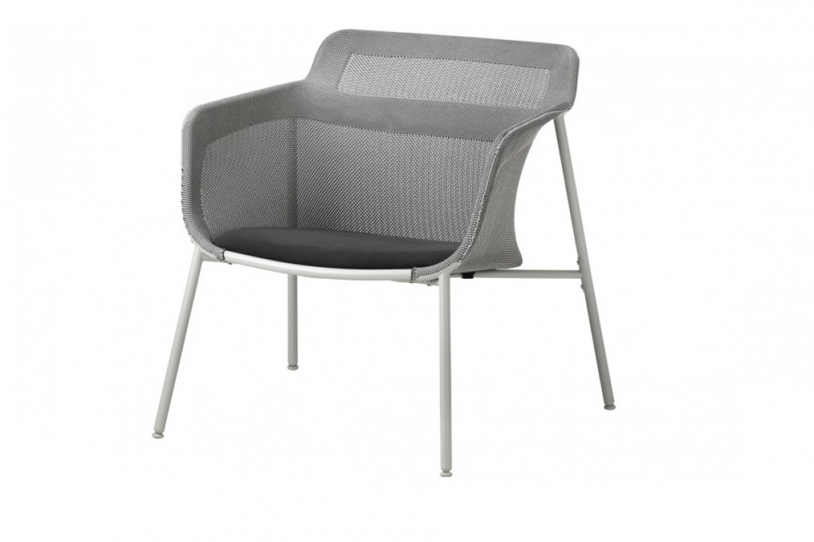 Krzesło z kolekcji PS 2017 IKEA z elementami wyprodukowanymi w technologii 3D. Fot. IKEA IKEA drukuje meble 3D