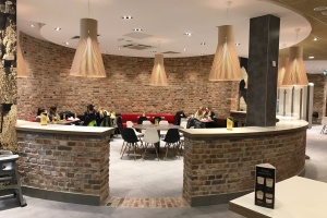 Kamień, drewno i... ciekawy design. Oto nowy McDonald’s we Włocławku