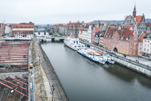Wyspa Spichrzów zmienia oblicze. Pierwszy etap prac Deo Plaza zakończony