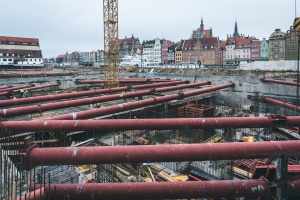 Wyspa Spichrzów zmienia oblicze. Pierwszy etap prac Deo Plaza zakończony
