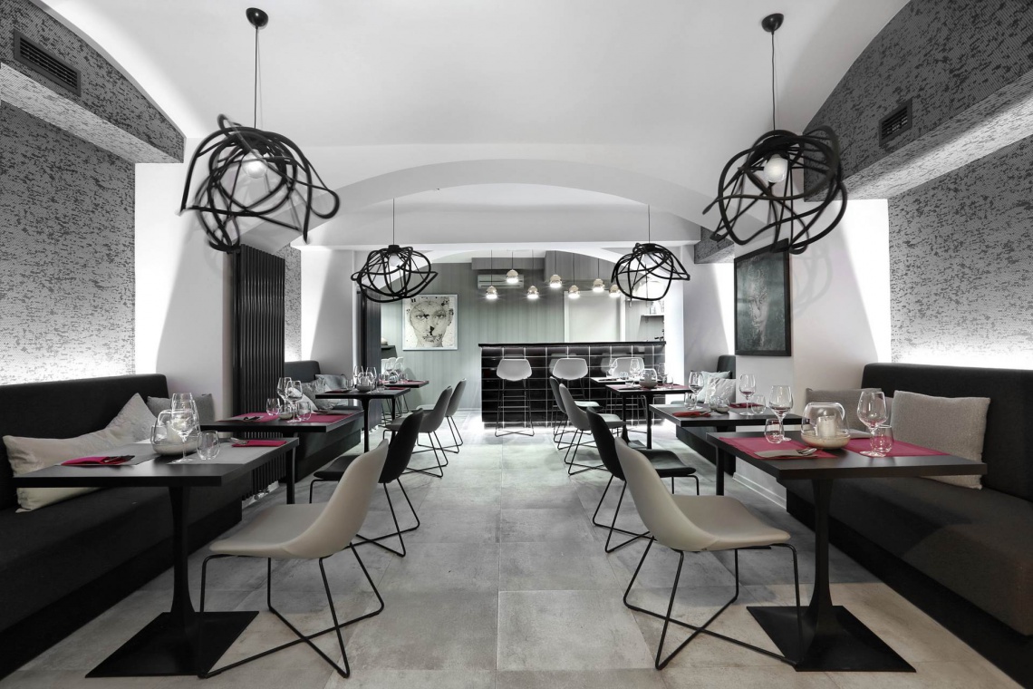 fot. Magdalena Łojewska Szara elegancja - zobacz piękną restaurację w Chojnicach