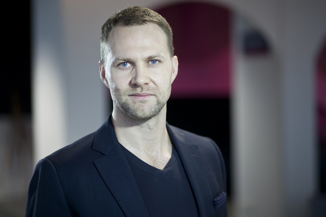 Bogusz Parzyszek, prezes zarządu firmy projektowej Workplace Solutions fot. PTWP O niezwykłym projekcie biura MediaCom. To biuro w mieście, miasto w biurze