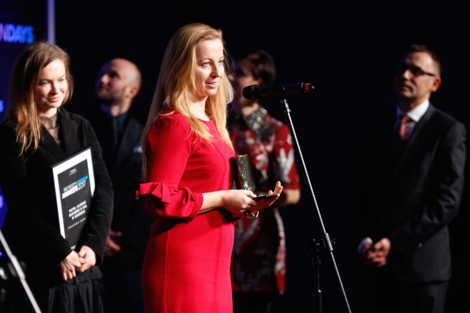 Hotel Almond otrzymał statuetkę w kategorii Design wnętrze. Nagrodę odebrali: Paulina Czurak, właścicielka biura Ideograf, autorka projektu wnętrz oraz Lucyna Waruszewska, dyrektor generalna Hotelu Almond. Niezwykłe statuetki Property Design Awards 2017 już przyznane!