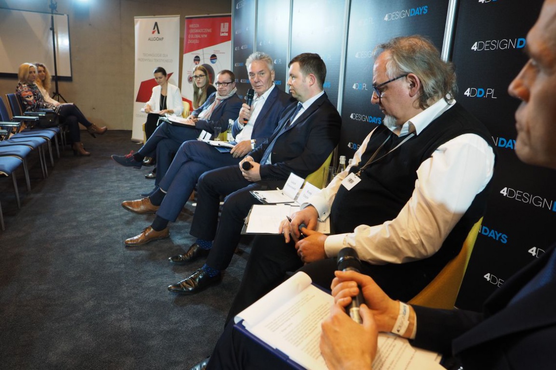 Forum Branży Meblowej, „Krzesło biurowe niejedną ma formę”. Fot. PTWP Krzesło biurowe niejedną ma formę