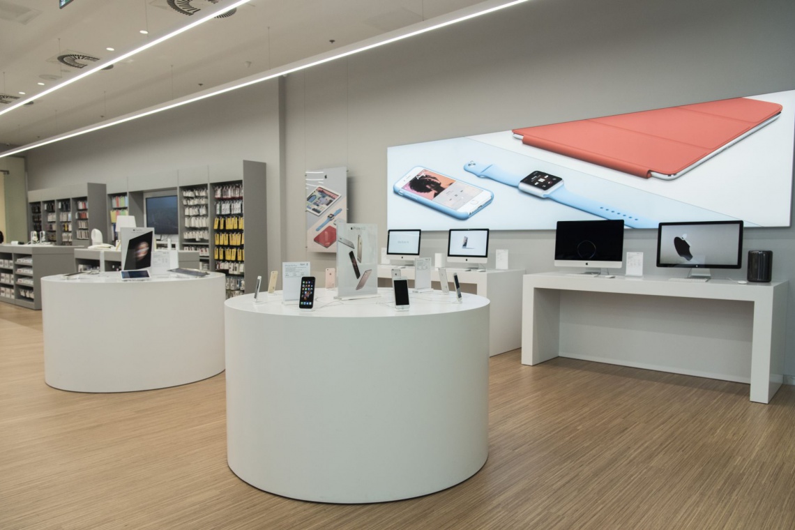 Salon iSpot Apple Premium Reseller w CH Sadyba Design Jobsa