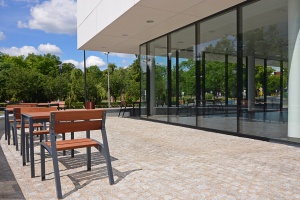 Nowatorska i przyjazna przestrzeń - taka może być współczesna biblioteka