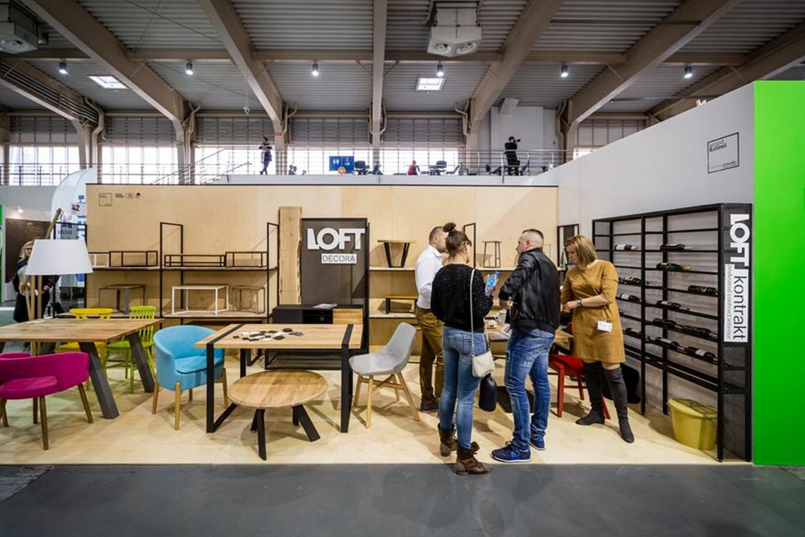 Stół Taulukko fot. LOFTDecora Euforma Połączyć drewno i stal w projekt stołu. Konkurs dla designerów rozstrzygnięty