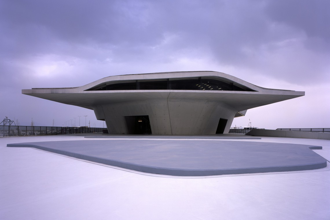 ZHA Salerno Maritime Terminal, fot. Helene Binet Kosmiczna przestrzeń