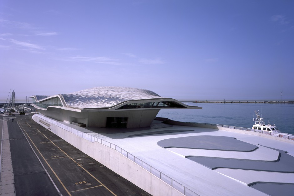 Terminal w Salerno, fot. Helene Binet / materiały prasowe Zaha Hadid Architects