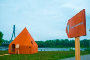Niezwykły Domek Czytelniczy stanął nad Wisłą