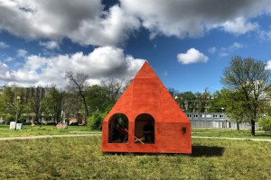 Niezwykły Domek Czytelniczy stanął nad Wisłą