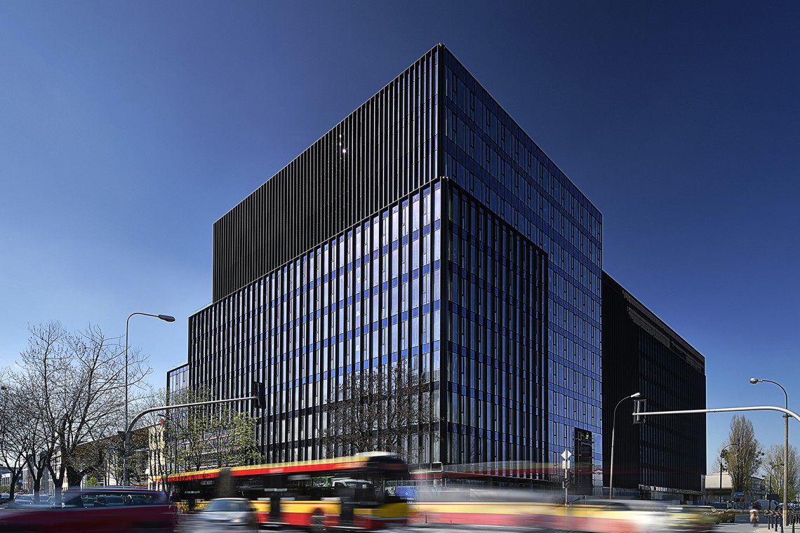 fot. mat. prasowe Warszawski biurowiec D48 na finiszu. Ciekawa architektura i eko-technologie