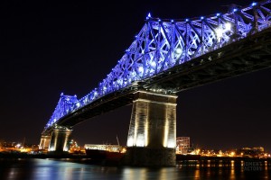 Słynny most Jacquesa Cartier w imponującym świetle